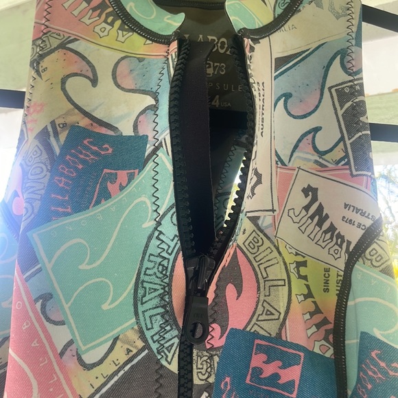 Billabong 1mm wetsuit - Picture 2 of 3